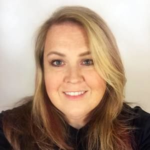 Meet your Posher, Phoebe